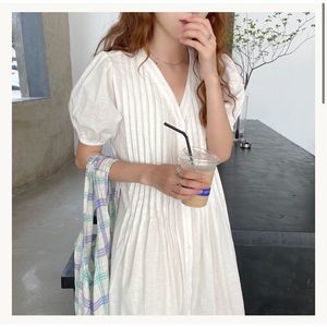 Brand new lovmee v neck pleated dress